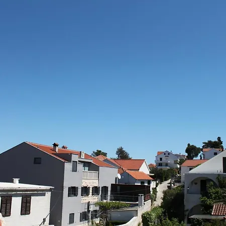 With Roof Terrace *